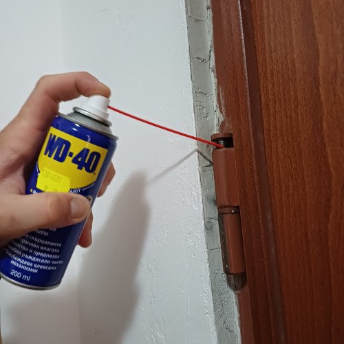 Вратата вече не скърца!