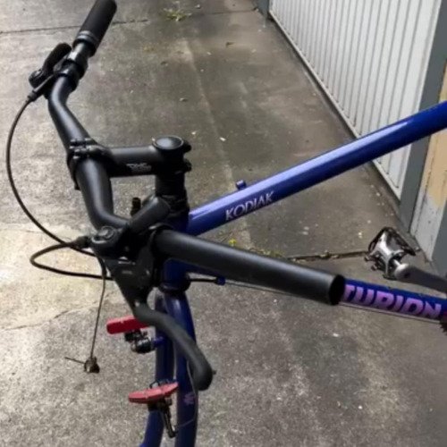 WD-40 отлично ще смаже и почисти веригата, жилата, спирачки и всички движещи механизми.