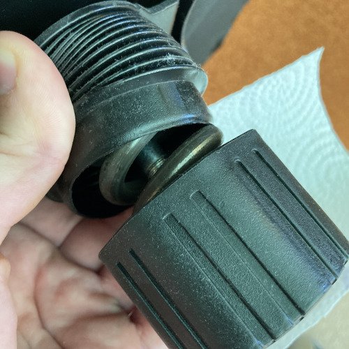 Скърцащ люлеещ механизъм на стол