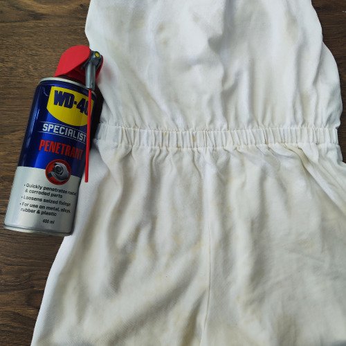 Петна от ръжда по дрехи