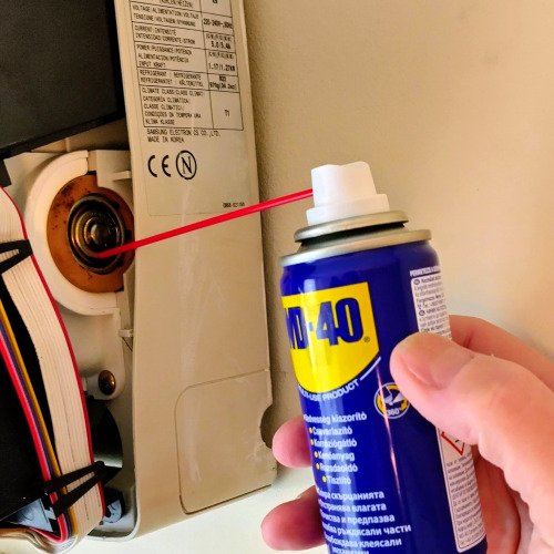 Профилактика, тип "домашен майстор" на климатик с помощта на WD-40