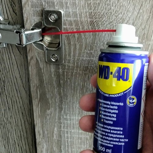За тиха работа на пантите си помагаме с WD-40.