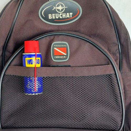 Цип на раница след среща с WD-40